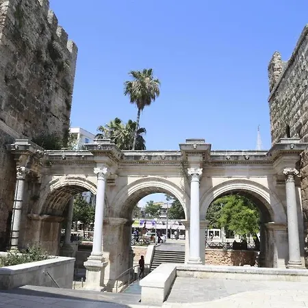 Διαμέρισμα Ozzy Homes Αττάλεια